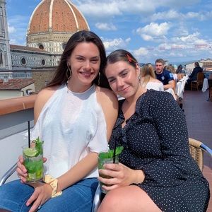 Meet your Posher, Leah